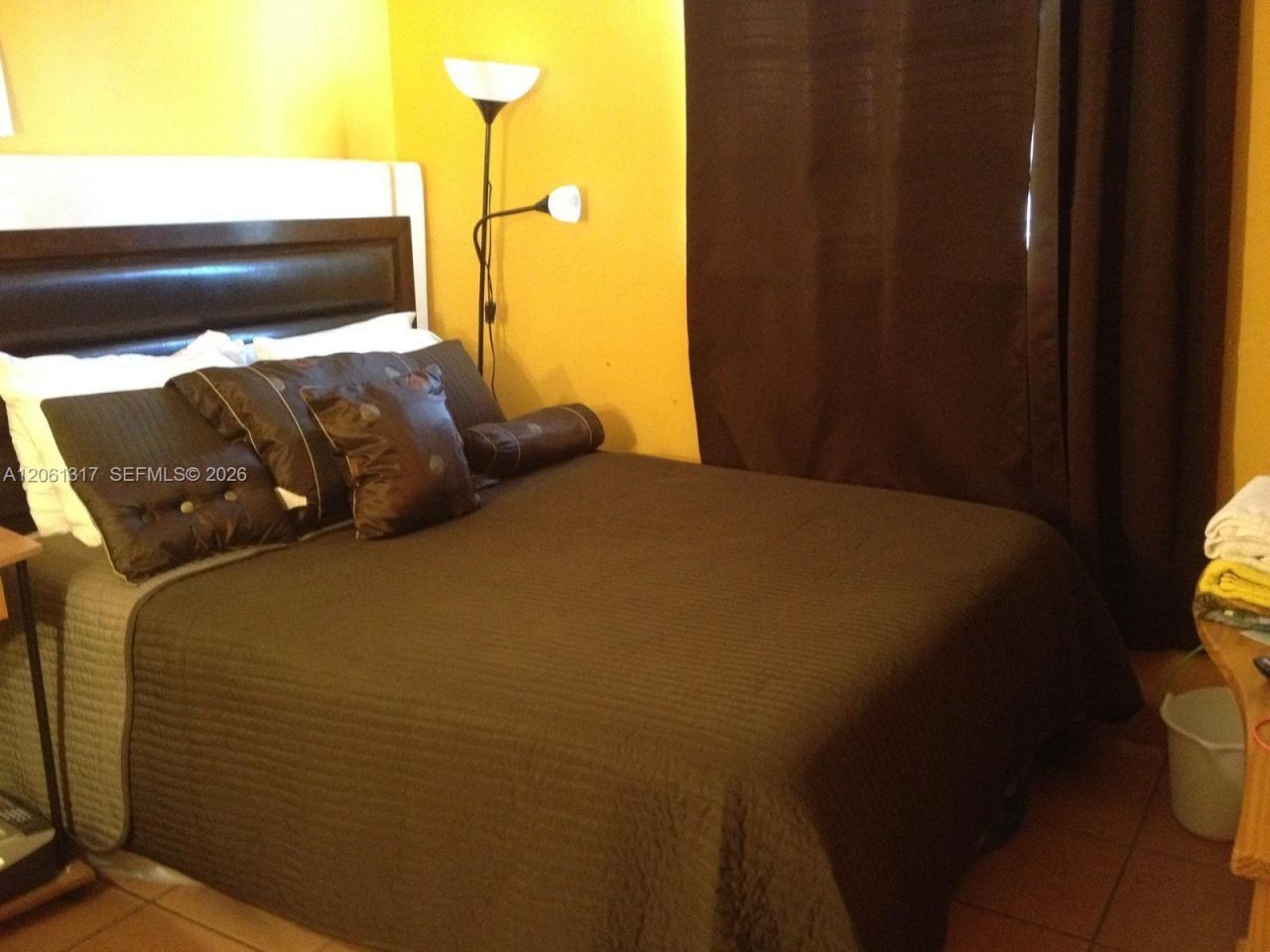 1801 S Treasure Dr, Unit 115, North Bay Village, FL 33141 Photo