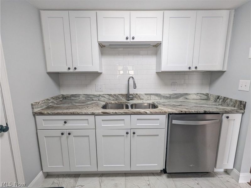 6920 Carriage Hill Drive , Unit 104, Brecksville, OH 44141 Photo 10