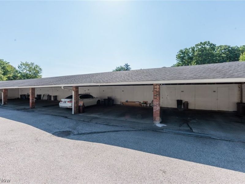 6920 Carriage Hill Drive, Unit 104, Brecksville, OH 44141 Photo 38