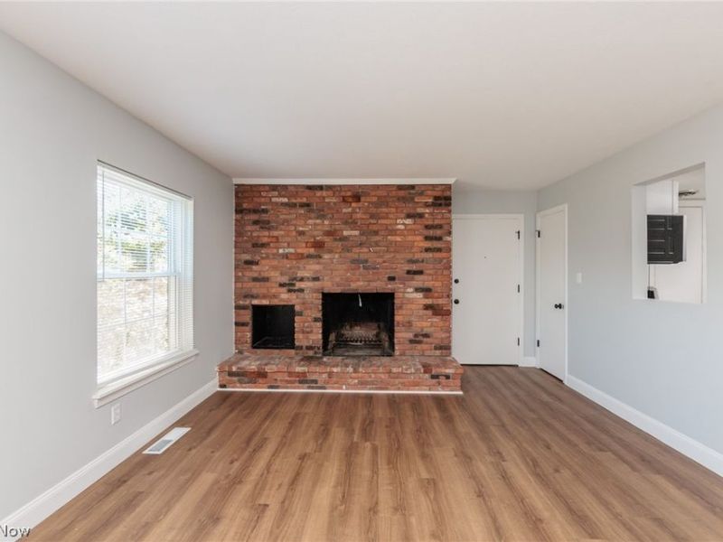 6920 Carriage Hill Drive, Unit 104, Brecksville, OH 44141 Photo 4