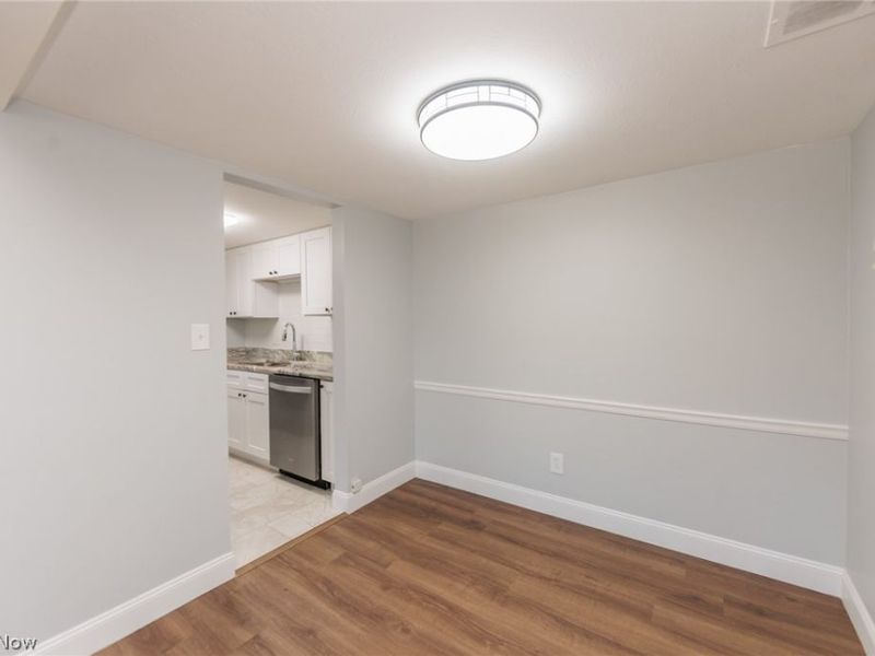 6920 Carriage Hill Drive, Unit 104, Brecksville, OH 44141 Photo 9