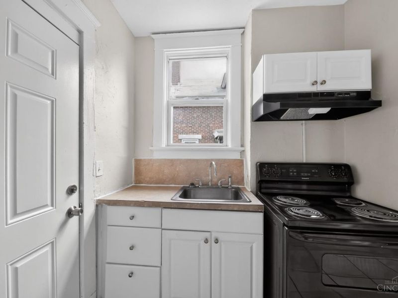 3223 Montana Avenue, Cincinnati, OH 45211 Photo 10