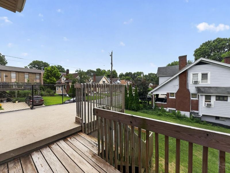3223 Montana Avenue, Cincinnati, OH 45211 Photo 2