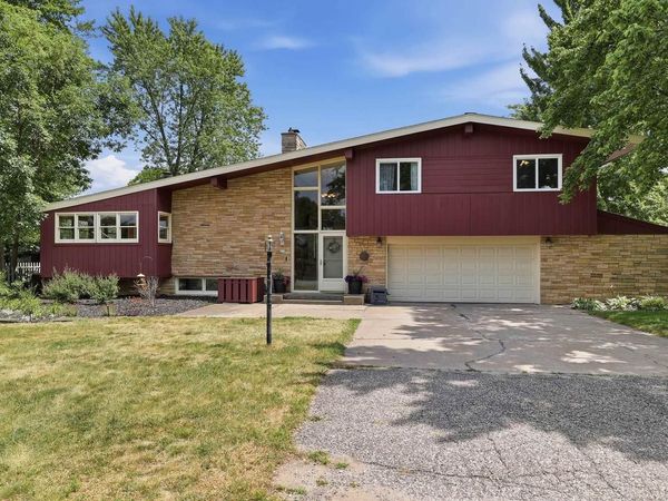617 SUNSET BOULEVARD, Stevens Point, WI 54481