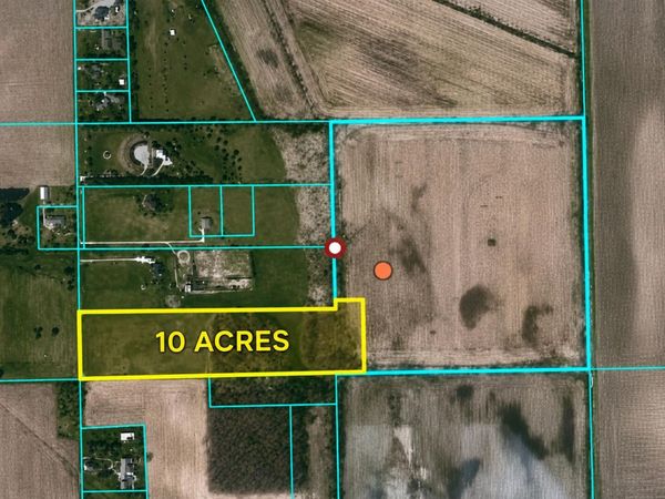 351 S 100 W , Valparaiso, IN 46385