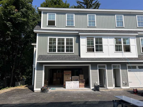 796-1 Central Avenue, Dover, NH 03820