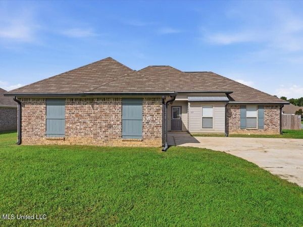 557 Brighton Trail, Florence, MS 39073