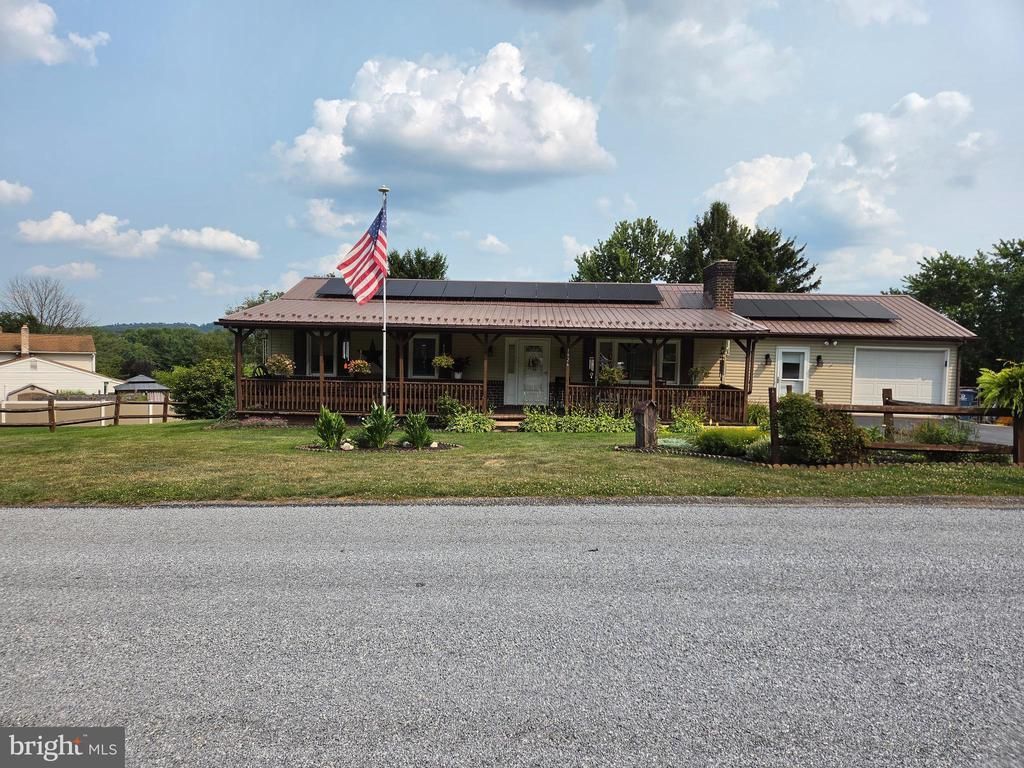 1926 CEDAR DRIVE , SPRING GROVE, PA 17362