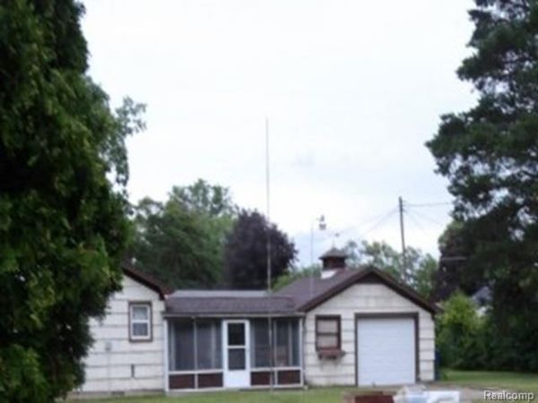 3300 Cherry Street , Buena Vista Twp, MI 48601