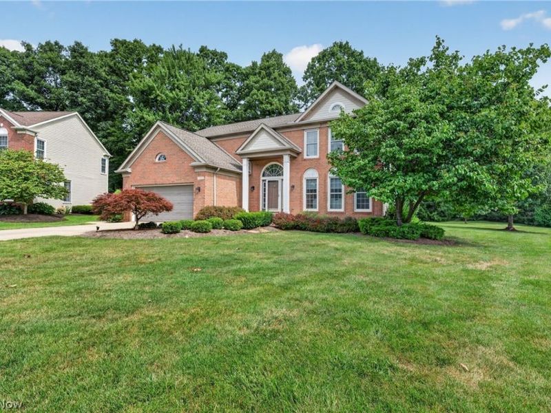 2883 Hawkins Lane, Twinsburg, OH 44087 Photo 2