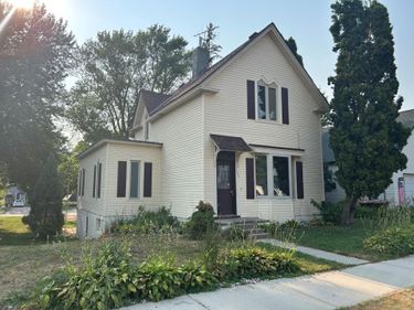 121 2nd Street S, Delano, MN 55328