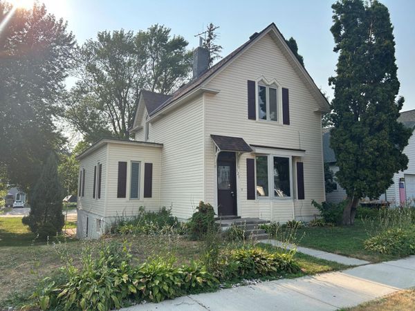 121 2nd Street S, Delano, MN 55328
