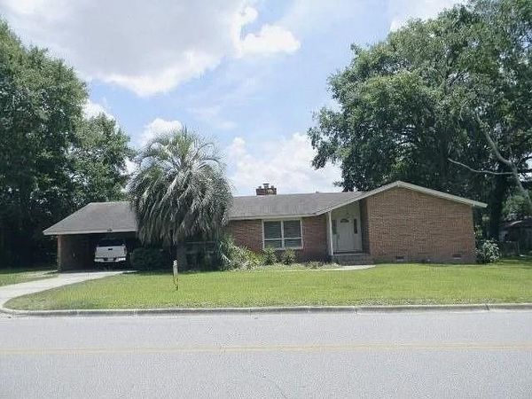 5011 Peachtree Street , Valdosta, GA 31605