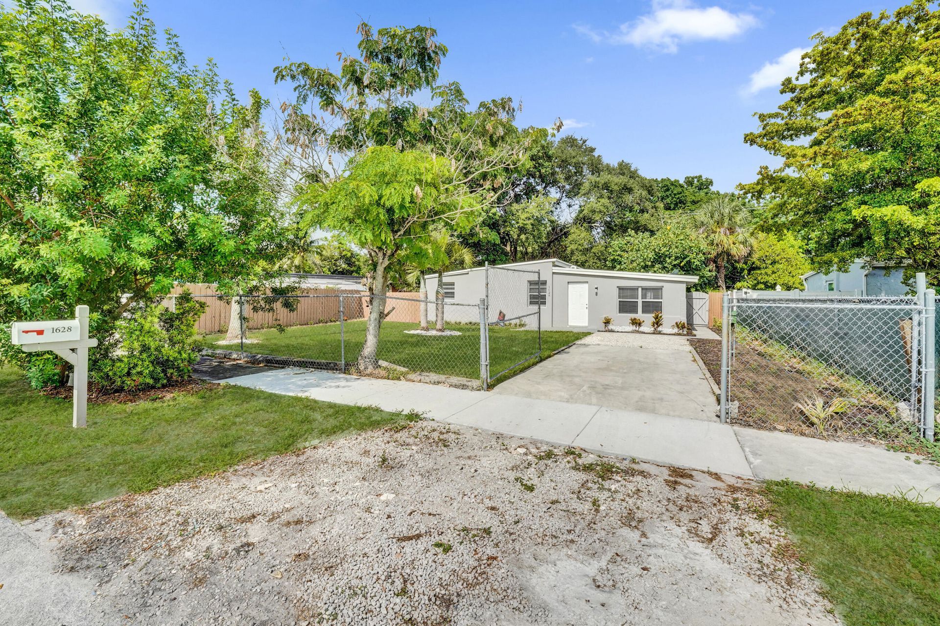 1628 NW 11th Street, Fort Lauderdale, FL 33311 Photo