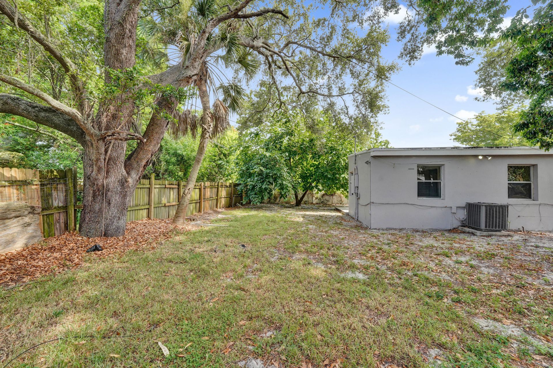 1628 NW 11th Street, Fort Lauderdale, FL 33311 Photo