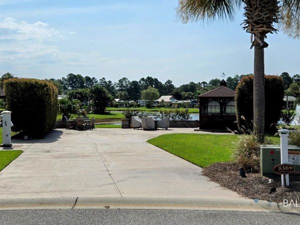 836 Carrozza Lane, Foley, AL 36535