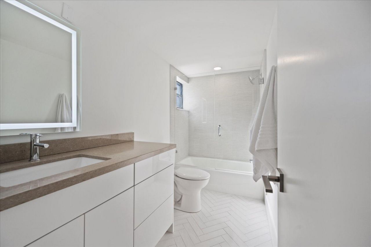 11311 Pond View Drive, Unit C201, Wellington, FL 33414 Photo