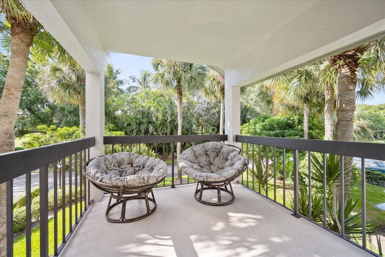 11311 Pond View Drive, Unit C201, Wellington, FL 33414 Photo