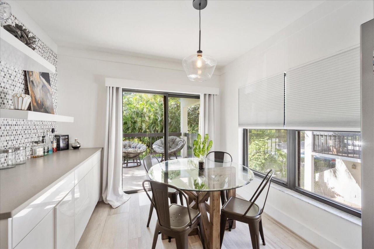 11311 Pond View Drive, Unit C201, Wellington, FL 33414 Photo