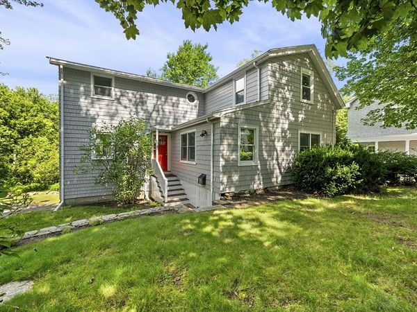 8 Risley Rd, Marblehead, MA 01945