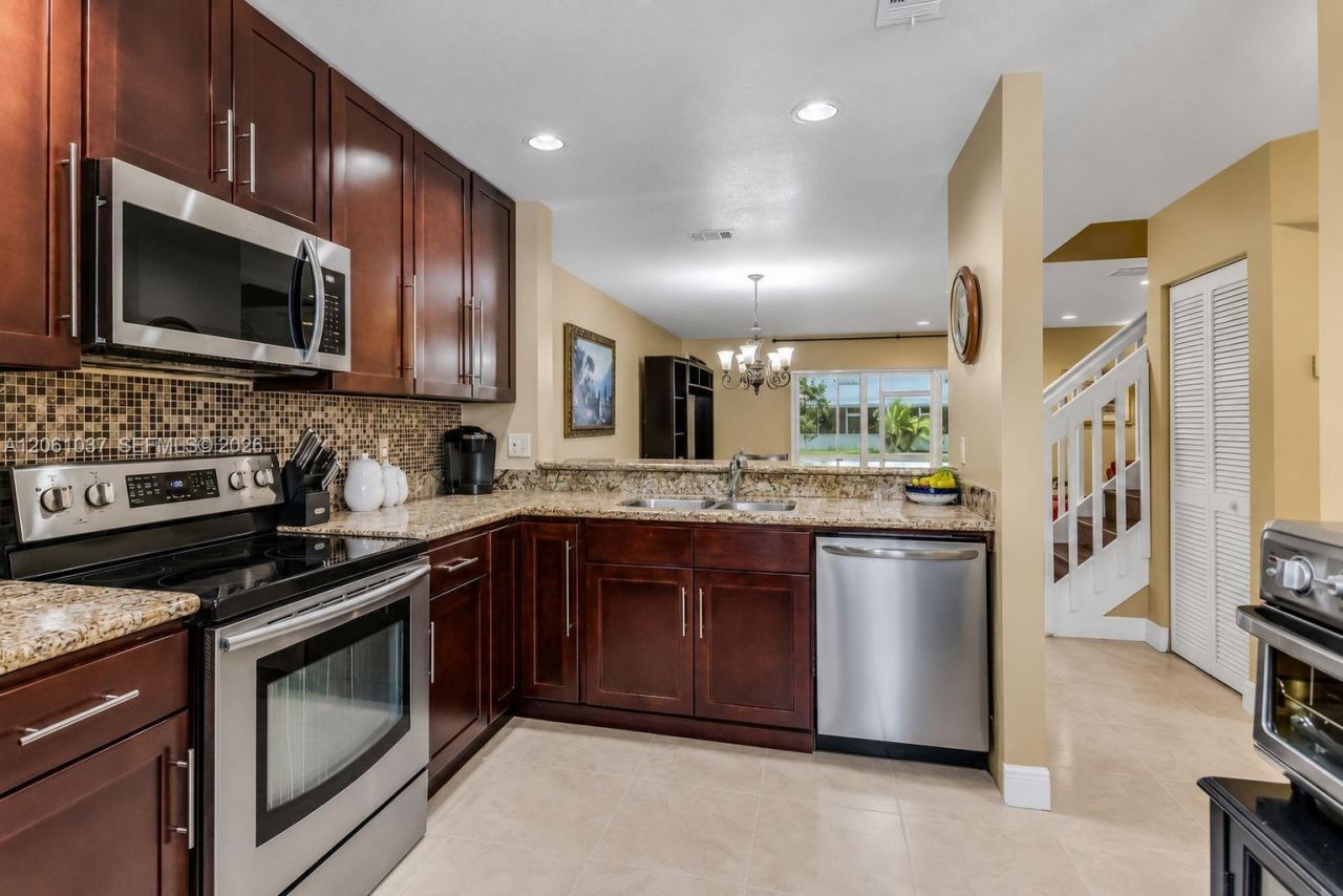20822 NW 2nd St , Pembroke Pines, FL 33029 Photo