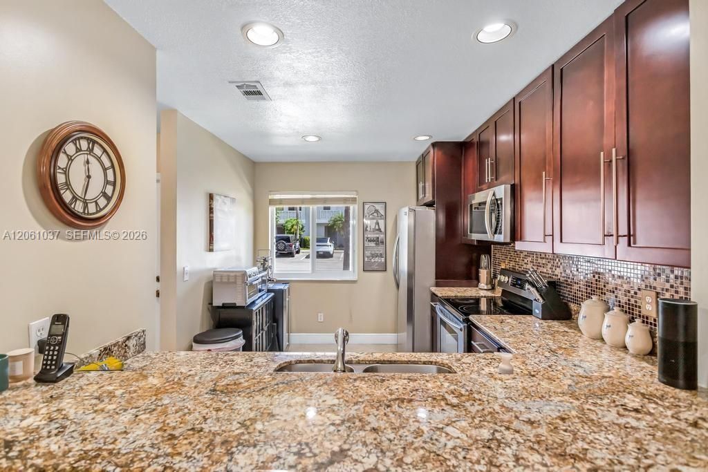 20822 NW 2nd St , Pembroke Pines, FL 33029 Photo