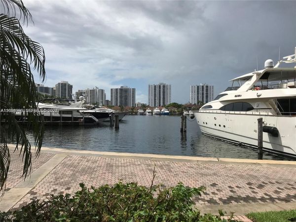 3601 NE 207th St , Aventura, FL 33180