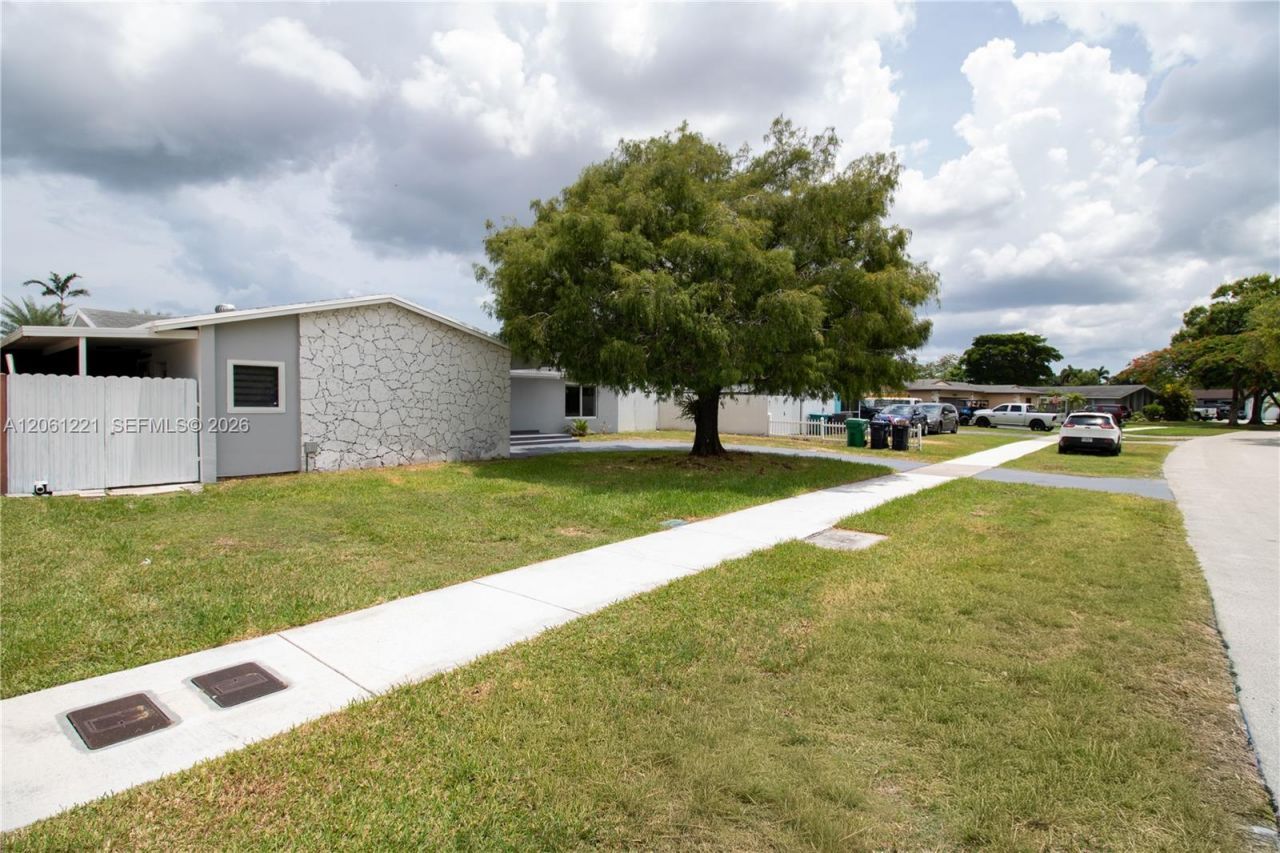 20053 SW 103rd Ave , Cutler Bay, FL 33189 Photo