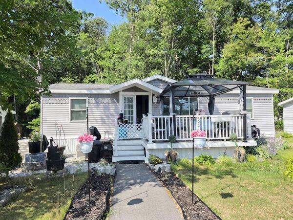 426 Sherwood Glen, Somersworth, NH 03878