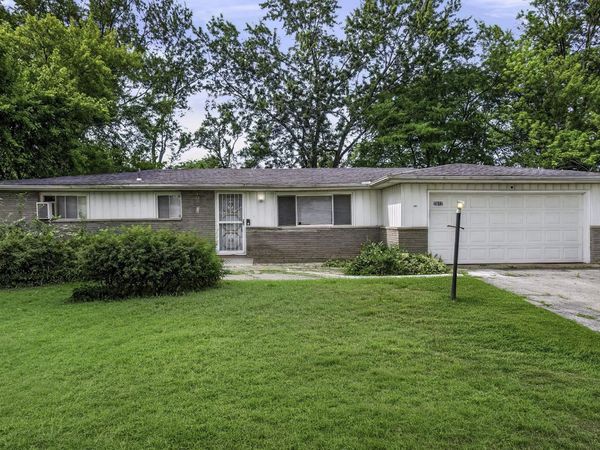 2612 Oakwood Drive, Fort Wayne, IN 46816