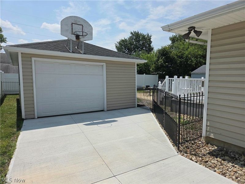 1725 W 30th Street , Lorain, OH 44052 Photo 38
