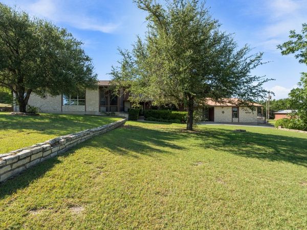 606 Rolling Hills RD, Liberty Hill, TX 78642