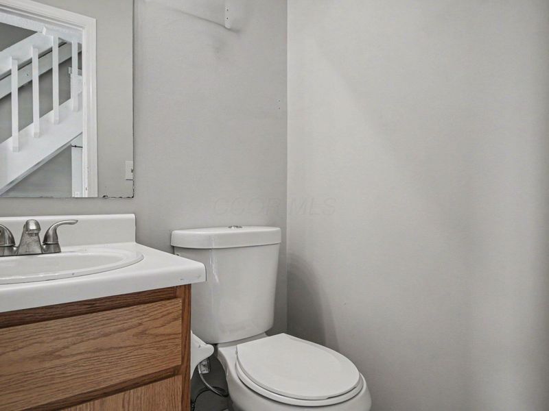 5288 Goldfield Drive , Hilliard, OH 43026 Photo 8