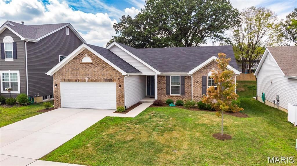 811 Crestwood Court , O Fallon, MO 63366 Main Photo