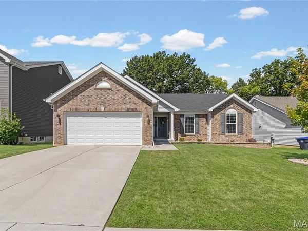 811 Crestwood Court, O'Fallon, MO 63366