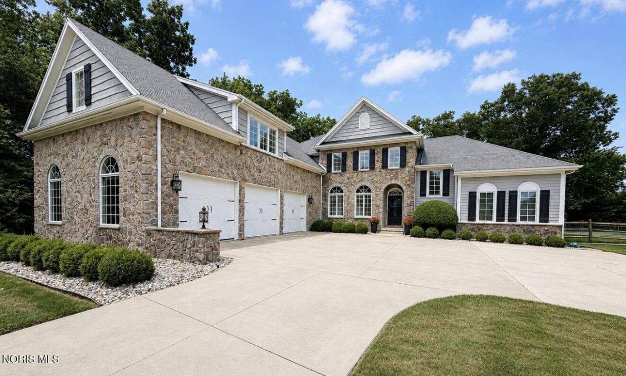 5948 Snowlight Court , Sylvania, OH 43560 Main Photo