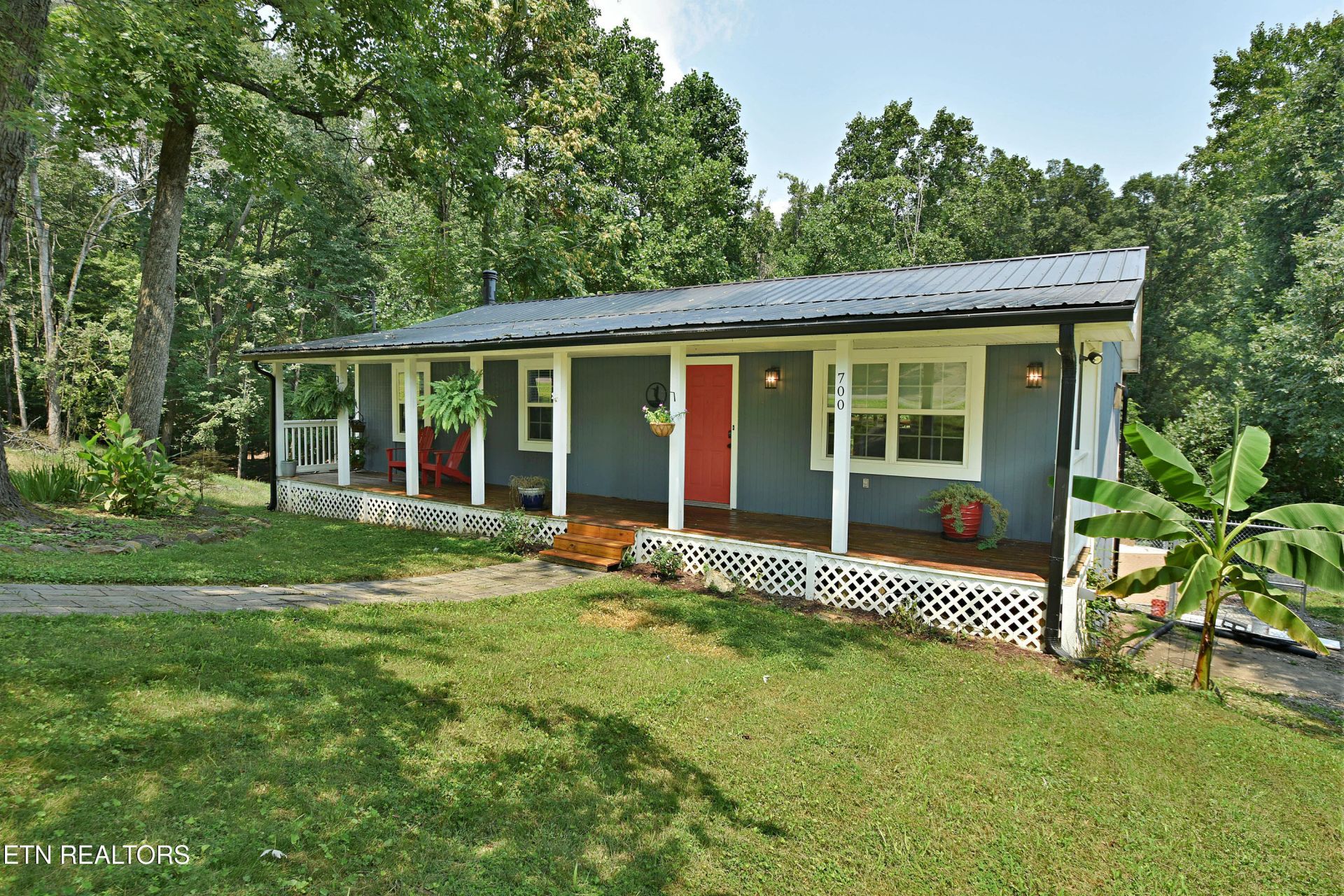 700 Lake Forest Drive, Lenoir City, TN 37772 Main Photo