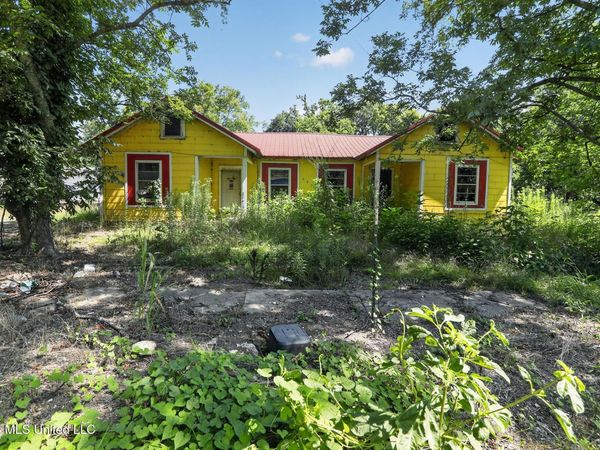 203 Hollingsworth Street, Shelby, MS 38774