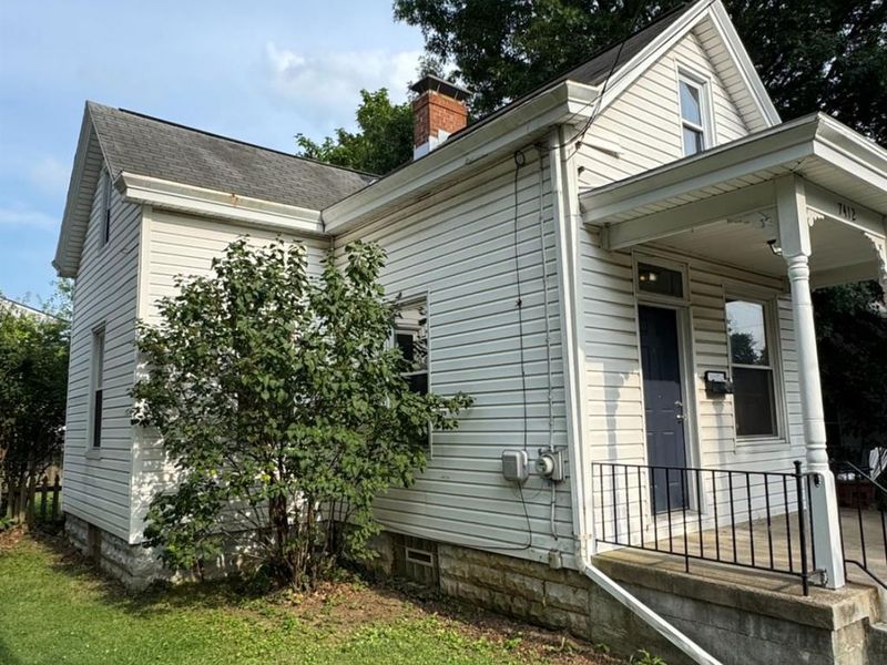 7412 Elizabeth Street, Cincinnati, OH 45231 Photo 3