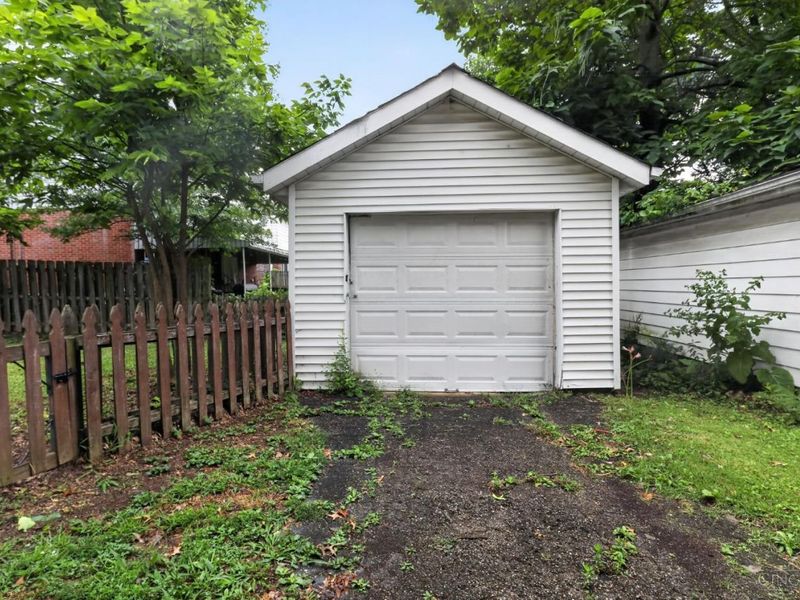 7412 Elizabeth Street, Mount Healthy, OH 45231 Photo 4
