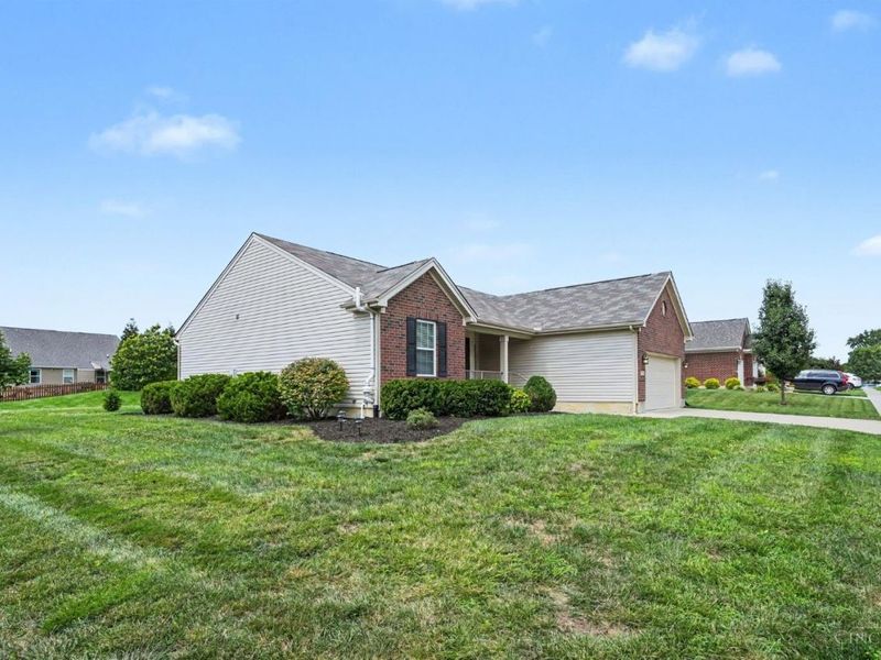 1079 Spruce Glen, Hamilton Twp, OH 45152 Photo 25