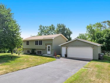 6910 151st Avenue NW, Ramsey, MN 55303