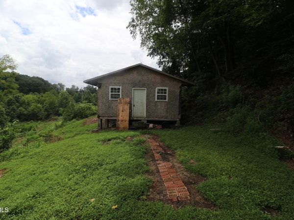 201 Andover Drive, Bristol, VA 24201