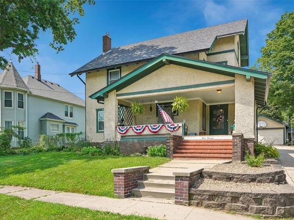 413 W 3rd Street S, Newton, IA 50208