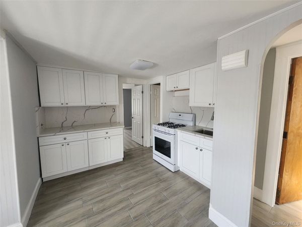 8203 Myrtle Avenue , Unit 3U, Glendale, NY 11385