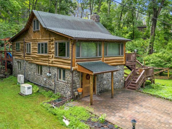 28 Cliff Road, Greenwood Lake, NY 10925