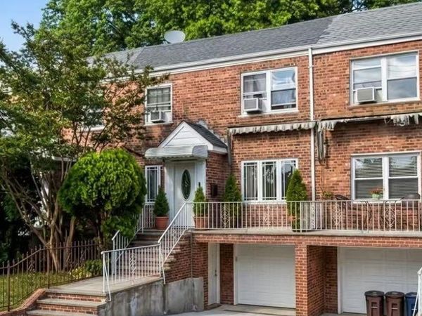 5629 210th Street , Oakland Gardens, NY 11364