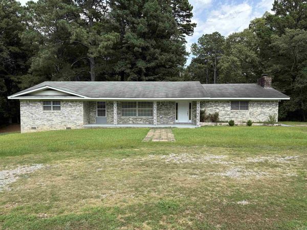148 Cedar Grove Road, Arkadelphia, AR 71923