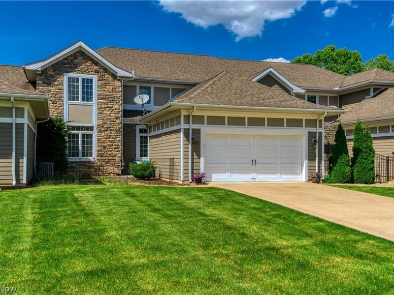 3721 Old Hickory Avenue NW, Canton, OH 44718 Photo 2