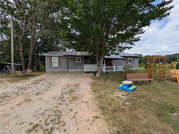 3136 Hidden Loop , Harrison, AR 72601